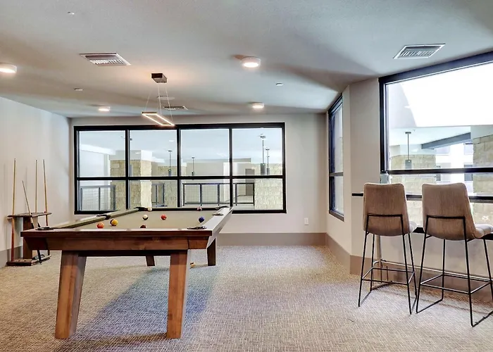 Heated Pool Near Tpc Courtyard View Apartment