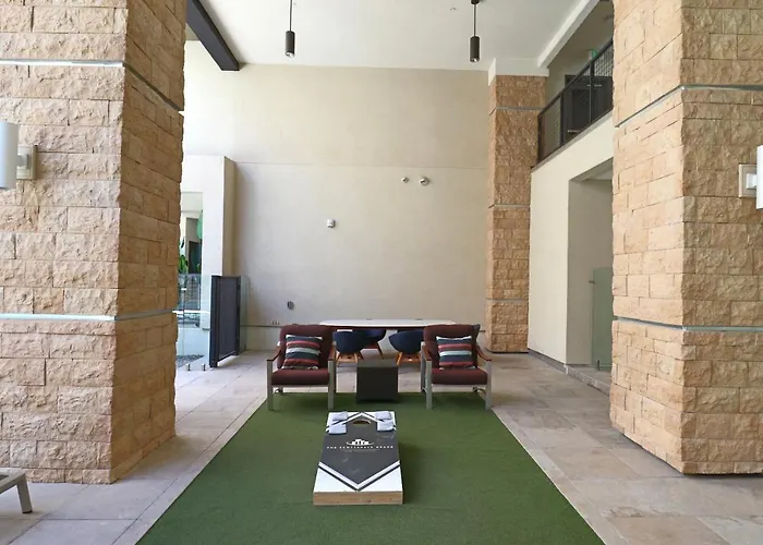 Heated Pool Near Tpc Courtyard View Apartment *